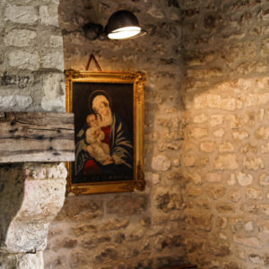 Canevas vierge à l'enfant, cadre doré à l'or fin en stuc