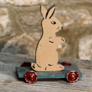 Lapin en bois à roulettes - jeu de plancher à tirer