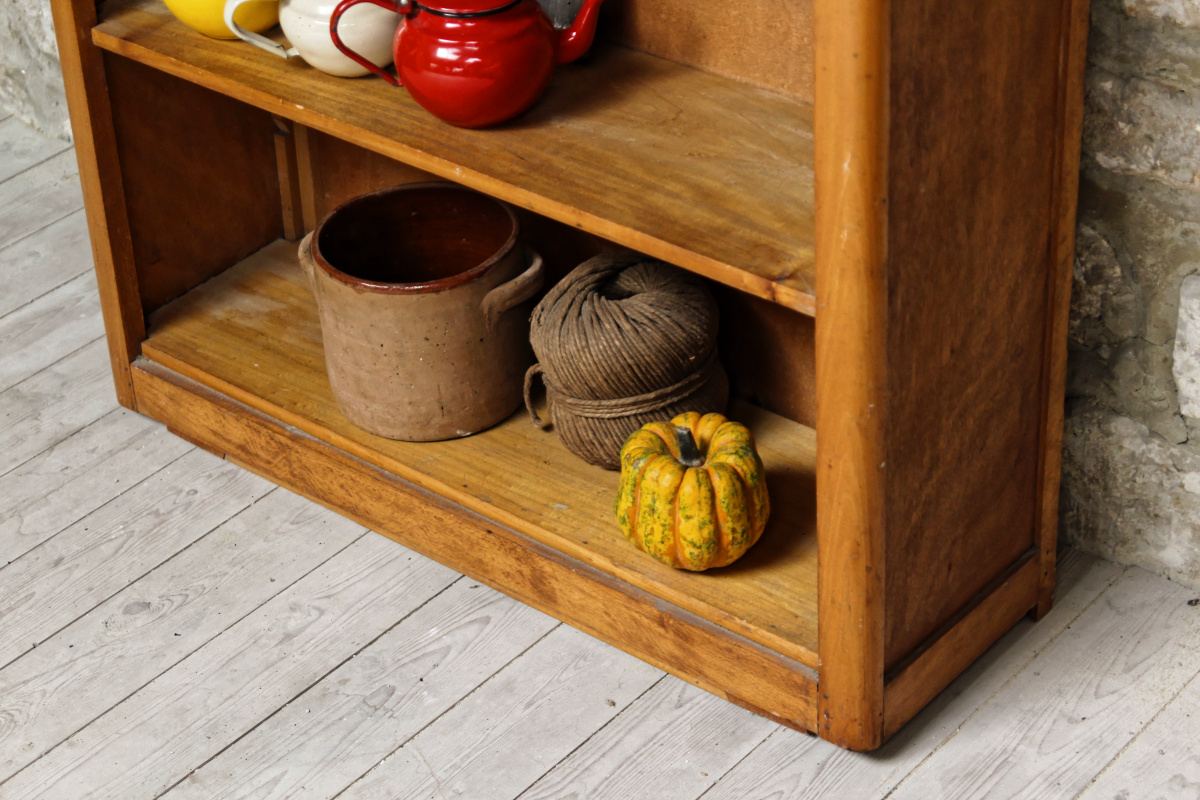 VENDU - Etagère bibus vintage en bois clair années 50 – Image 3