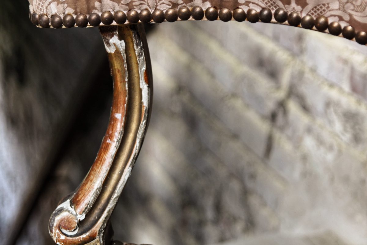 Chaise "voyeuse" Napoléon III, pieds dorés à l'or fin – Image 6