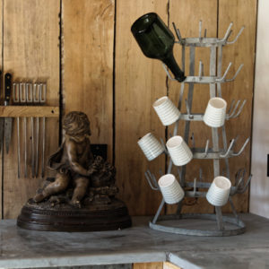 If à bouteilles, égouttoir en galvanisé