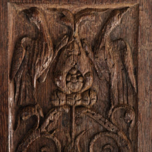 Petit panneau sculpté en chêne, décor classique