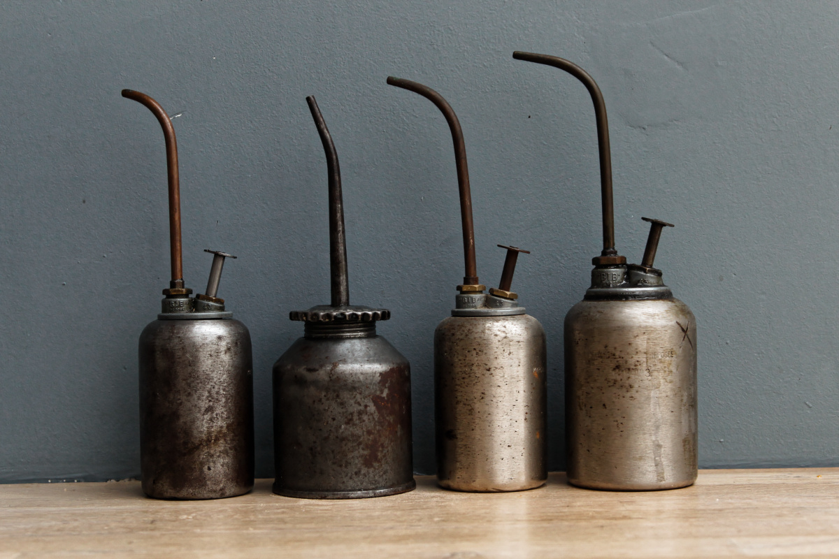 Lot de 4 burettes d'huile industrielles belOpus