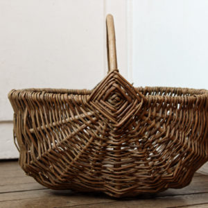 Panier de cueillette en osier