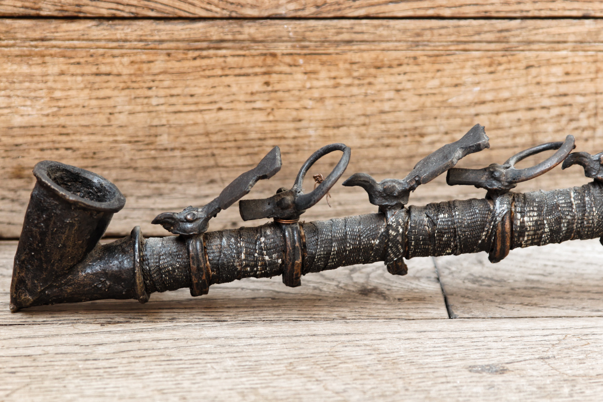 Pipe Senoufo - Côte d'Ivoire - Bois, bronze, peau de serpent – Image 5