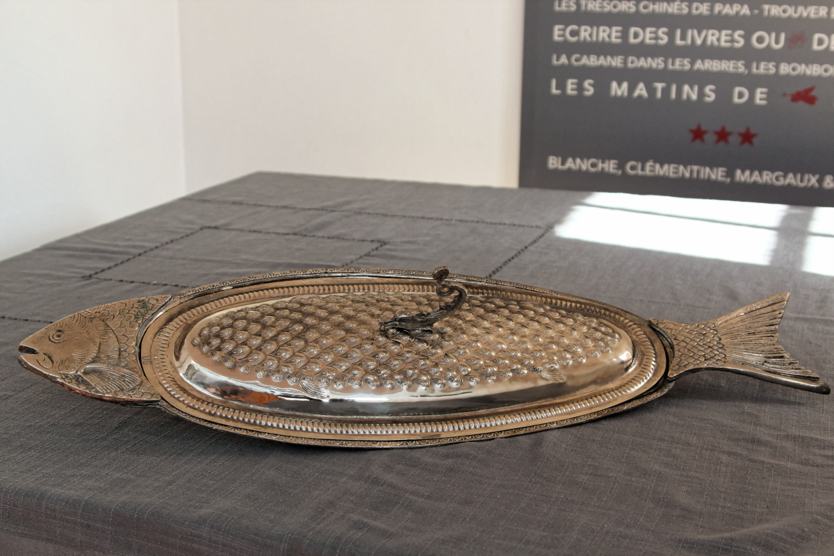 Ancien plat à poisson en métal argenté – Image 16