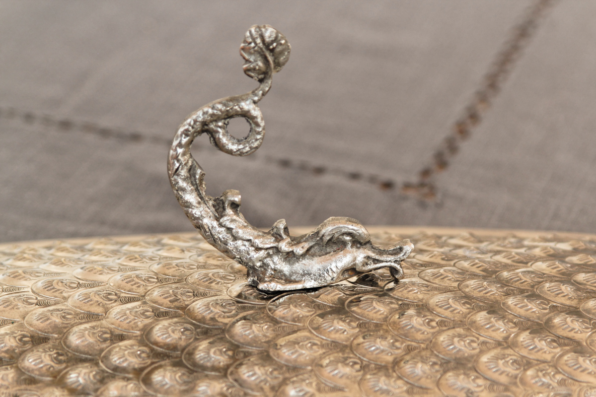 Ancien plat à poisson en métal argenté