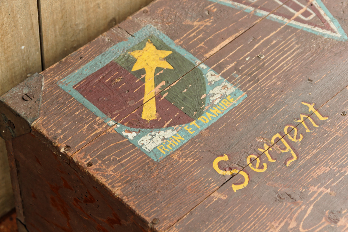 Malle militaire - graffitis – Image 8