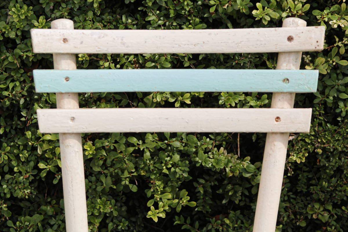 VENDU - Lot de 3 chaises de jardin lattées – Image 9