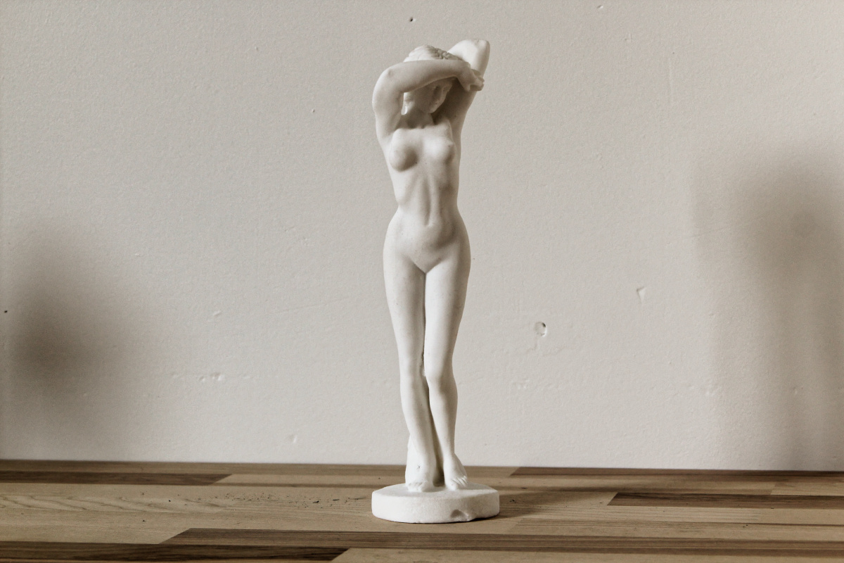 Sculpture en albâtre - nu féminin – Image 9