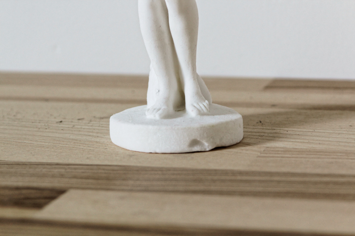 Sculpture en albâtre - nu féminin – Image 2