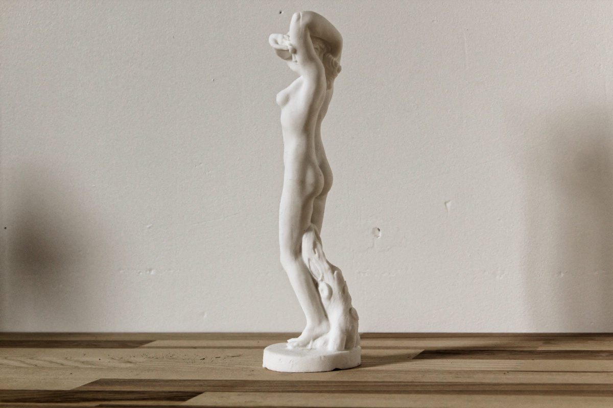 Sculpture en albâtre - nu féminin – Image 4