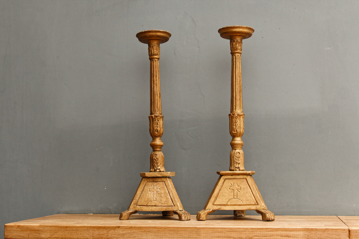Paire de pique cierges d'église en bois - 18ème siècle – Image 19