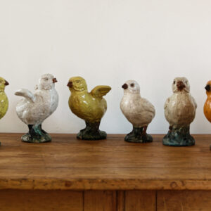 VENDU - Lot de 6 poussins en majolique - origine Bavent