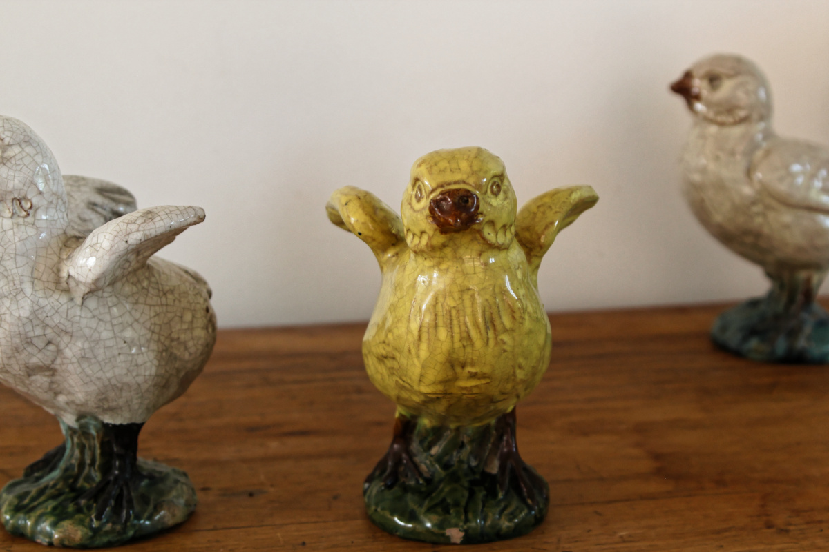 Lot de 6 poussins en majolique - origine Bavent – Image 2